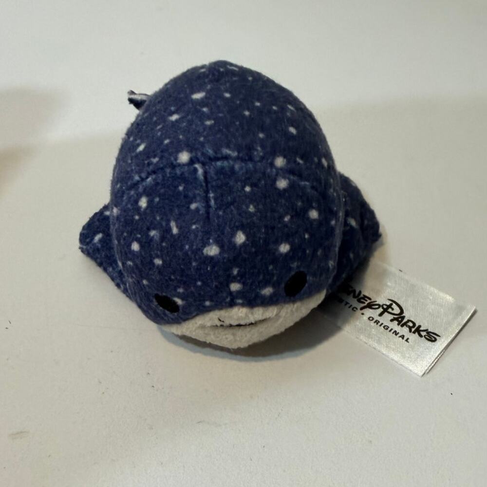Disney Parks Tsum Tsum Finding Dory 3.5" Mini Plush - Mr. Ray